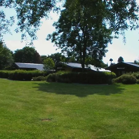 Waldstil In Mit Grosser Terrasse Holiday home *