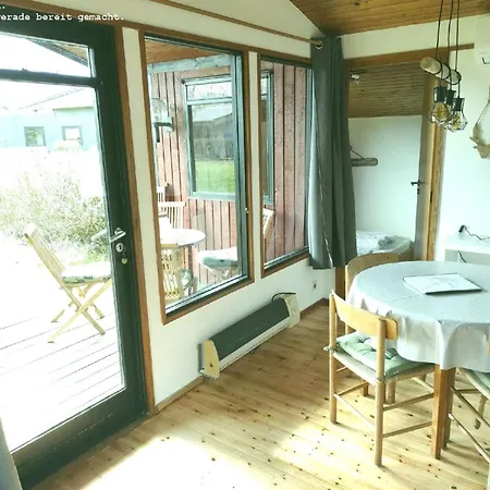 Waldstil In Mit Grosser Terrasse *