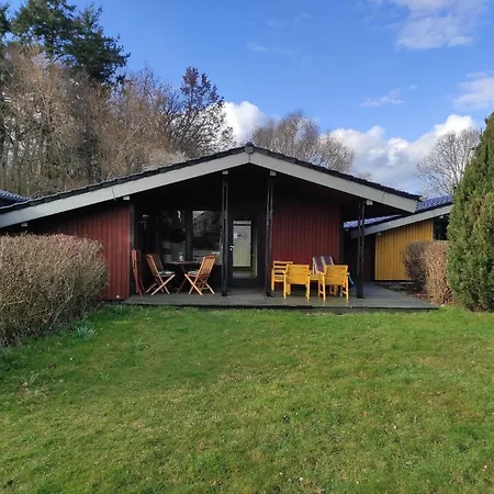 Waldstil In Mit Grosser Terrasse Holiday home Kellenhusen